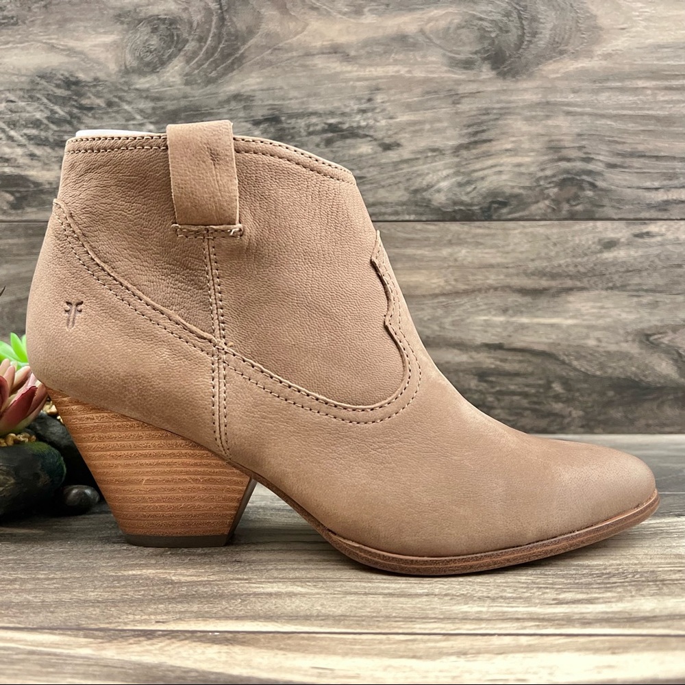 NIB Frye Rory Bootie Western Pointed Toe Lesther Ankle Boots Dusty Rose - Picture 7 of 15